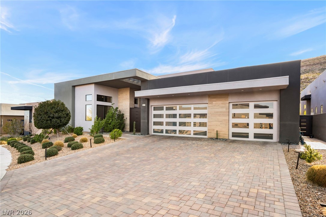 Properties 2 5201 Peak Climb Drive