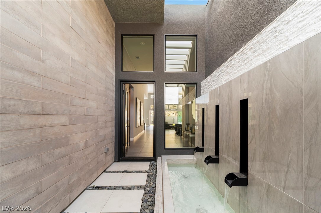 Properties 4 5201 Peak Climb Drive