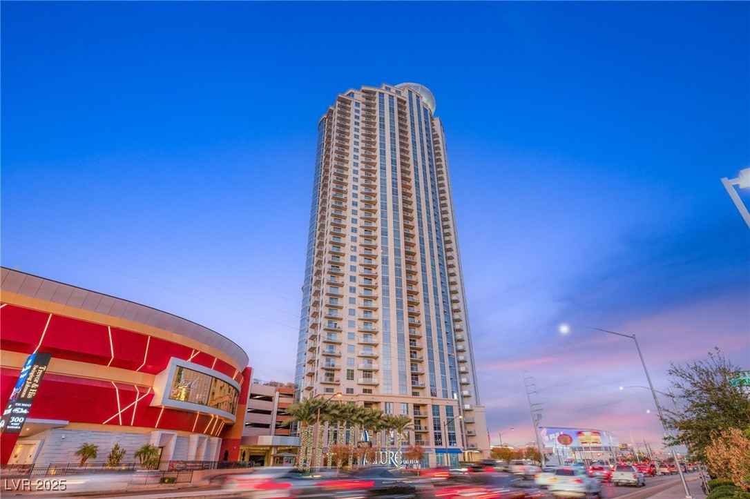 200 W Sahara Avenue 2204
