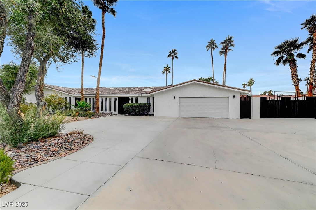 3175 S Torrey Pines Drive
