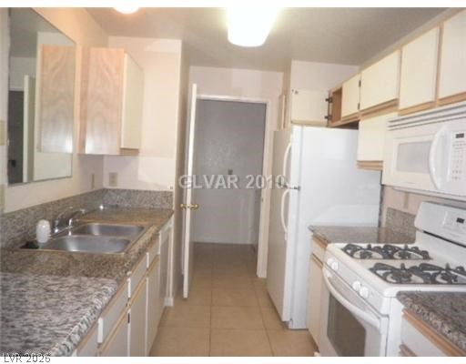 2200 S Fort Apache Road 2175