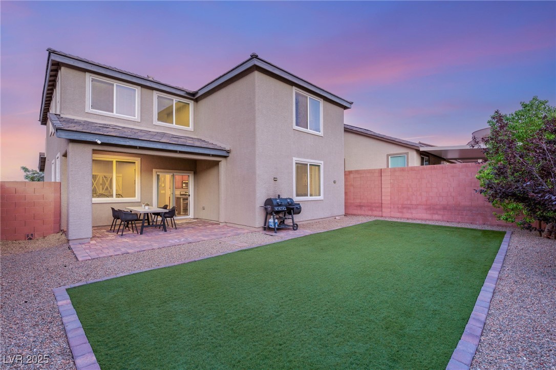 Properties 2 1051 Upper Springs Street
