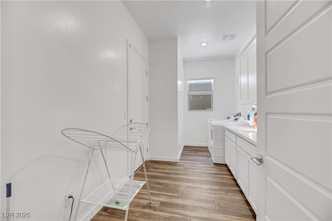 Las Vegas, Nevada 89138, United States, 3 Bedrooms Bedrooms, ,2 BathroomsBathrooms,Residential,Pending,16738