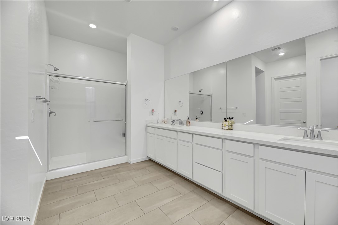 Las Vegas, Nevada 89138, United States, 3 Bedrooms Bedrooms, ,2 BathroomsBathrooms,Residential,Pending,16738