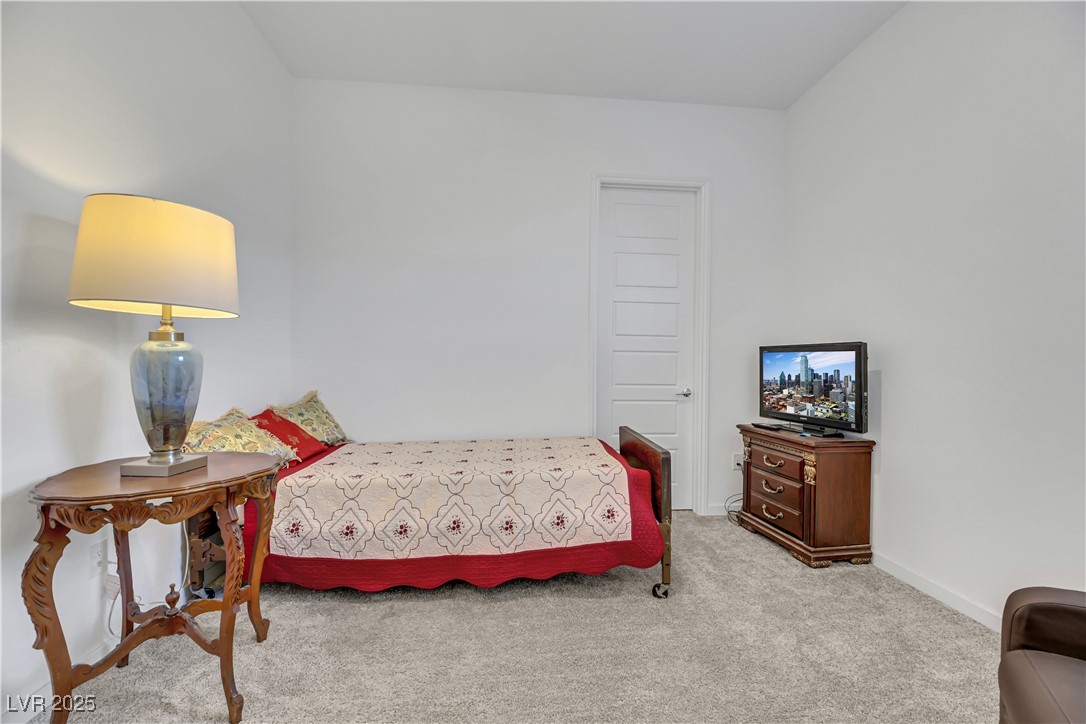 Las Vegas, Nevada 89138, United States, 3 Bedrooms Bedrooms, ,2 BathroomsBathrooms,Residential,Pending,16738