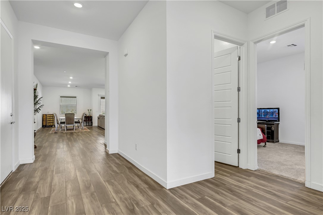 Las Vegas, Nevada 89138, United States, 3 Bedrooms Bedrooms, ,2 BathroomsBathrooms,Residential,Pending,16738