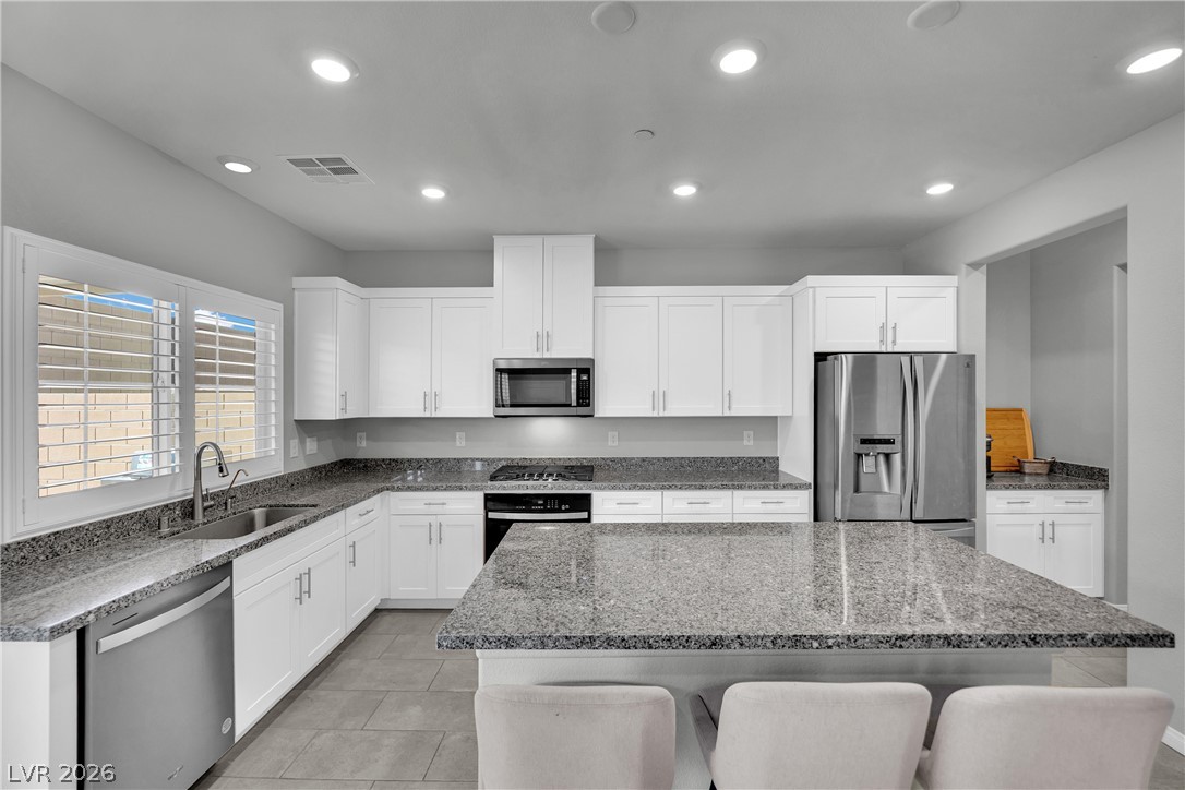 1057 Gentle Swan Street
