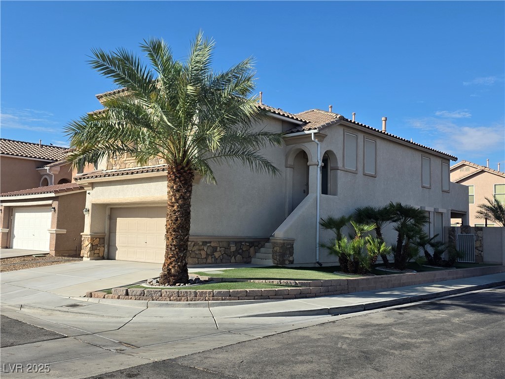 11819 Bella Luna Street
