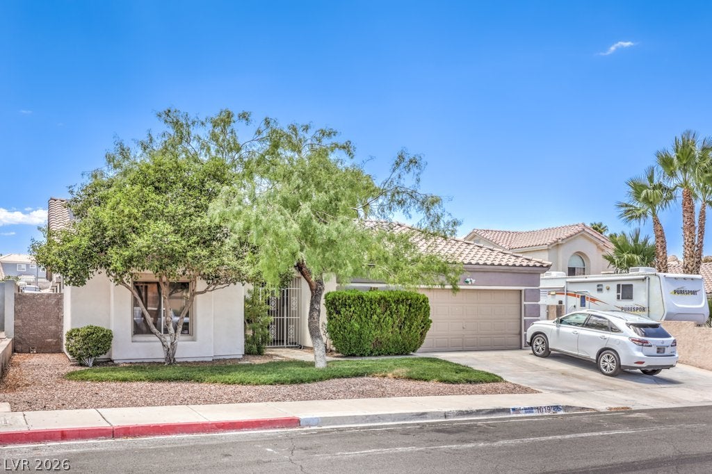 Photo of 1019 Skysail Drive, Henderson, NV 89011 (MLS # 2794066)