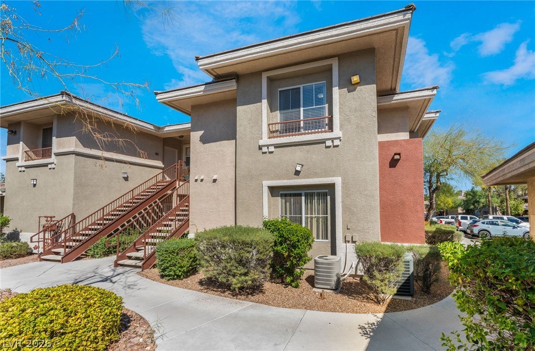 909 Domnus Lane 203