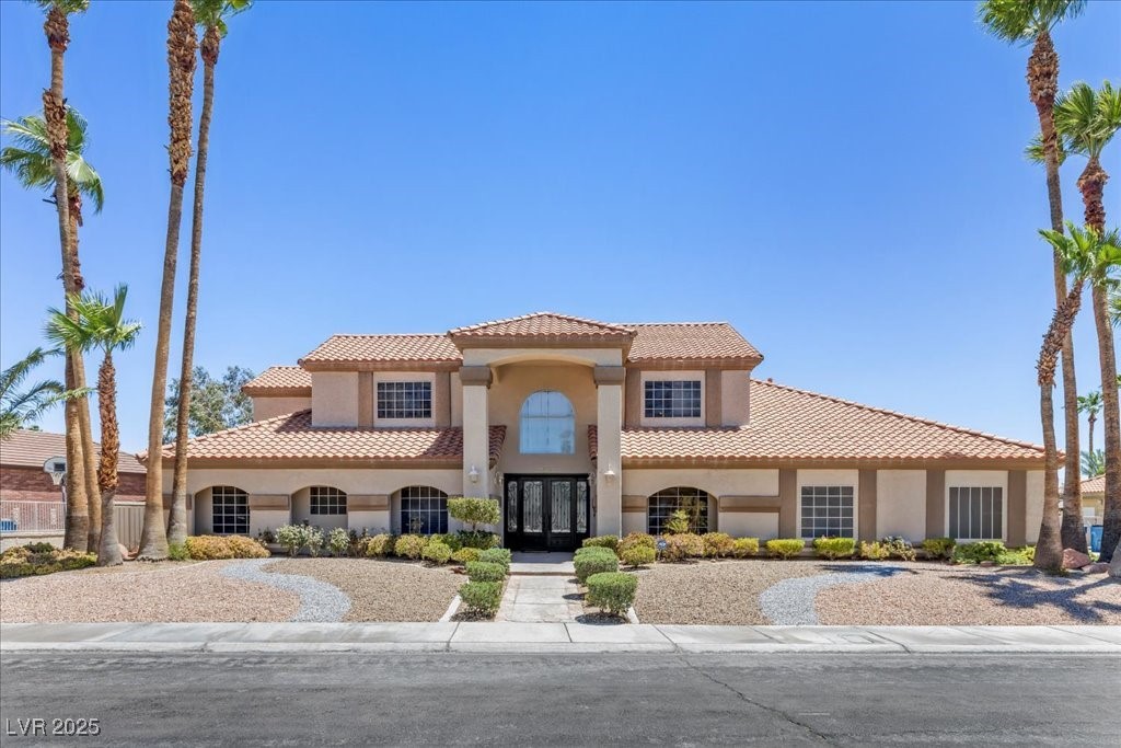 2110 Americas Cup Circle