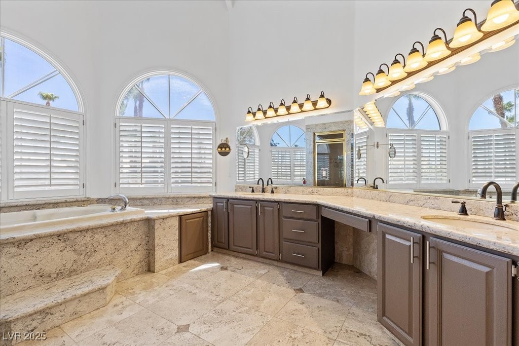 Las Vegas, Nevada 89117, United States, 4 Bedrooms Bedrooms, ,4 BathroomsBathrooms,Residential,Active,251543