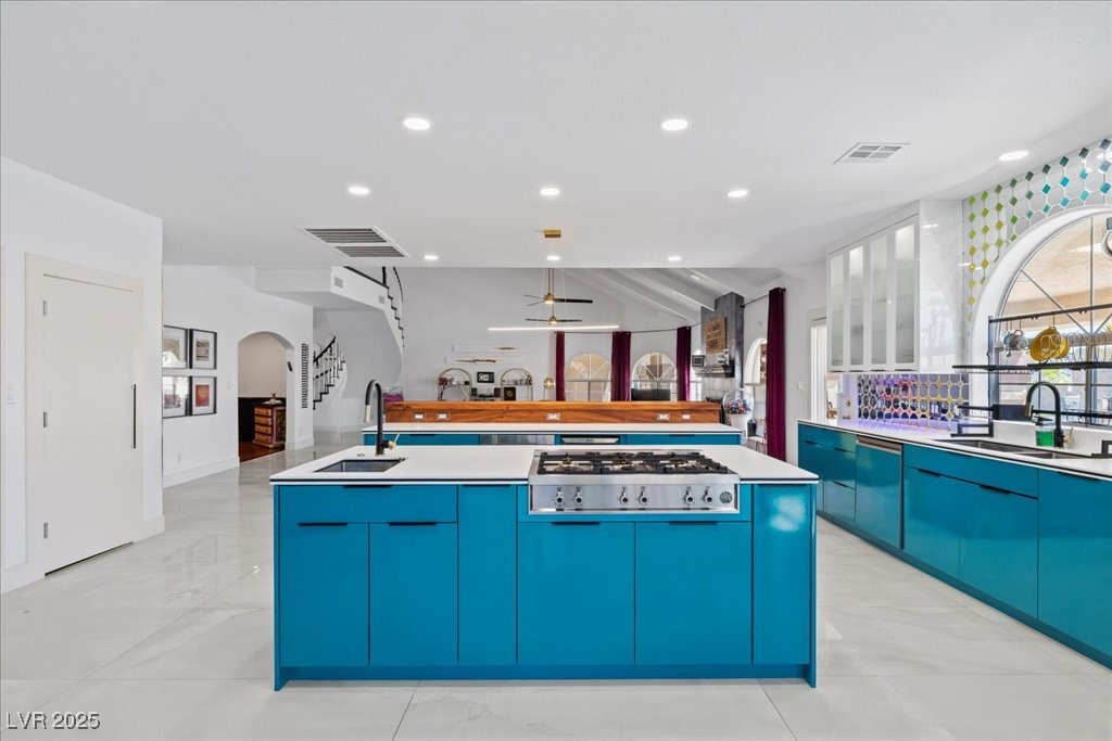 Las Vegas, Nevada 89117, United States, 4 Bedrooms Bedrooms, ,4 BathroomsBathrooms,Residential,Active,251543