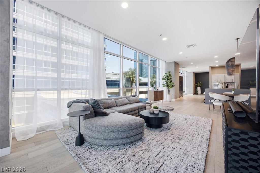 4575 Dean Martin Drive 307