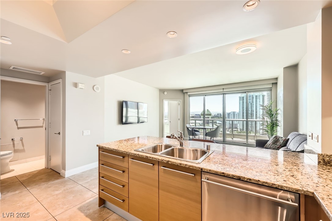 222 Karen Avenue 2305