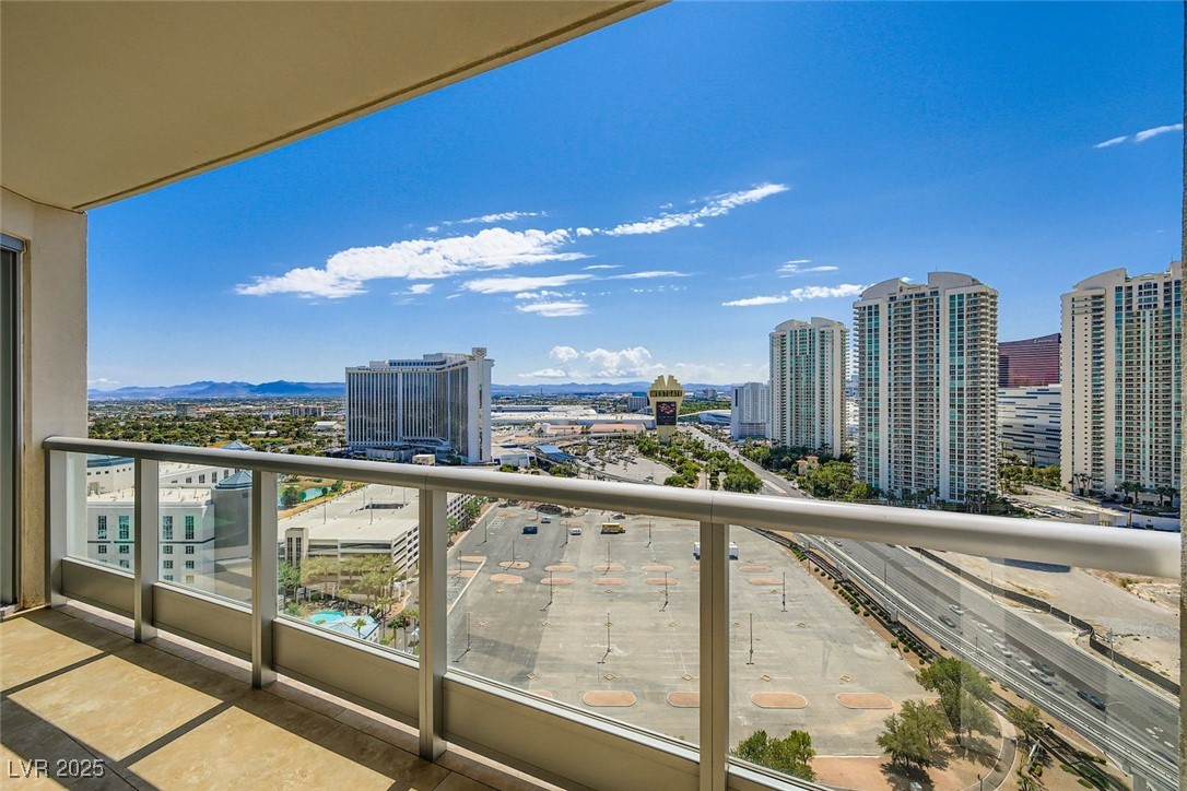 222 Karen Avenue 2305