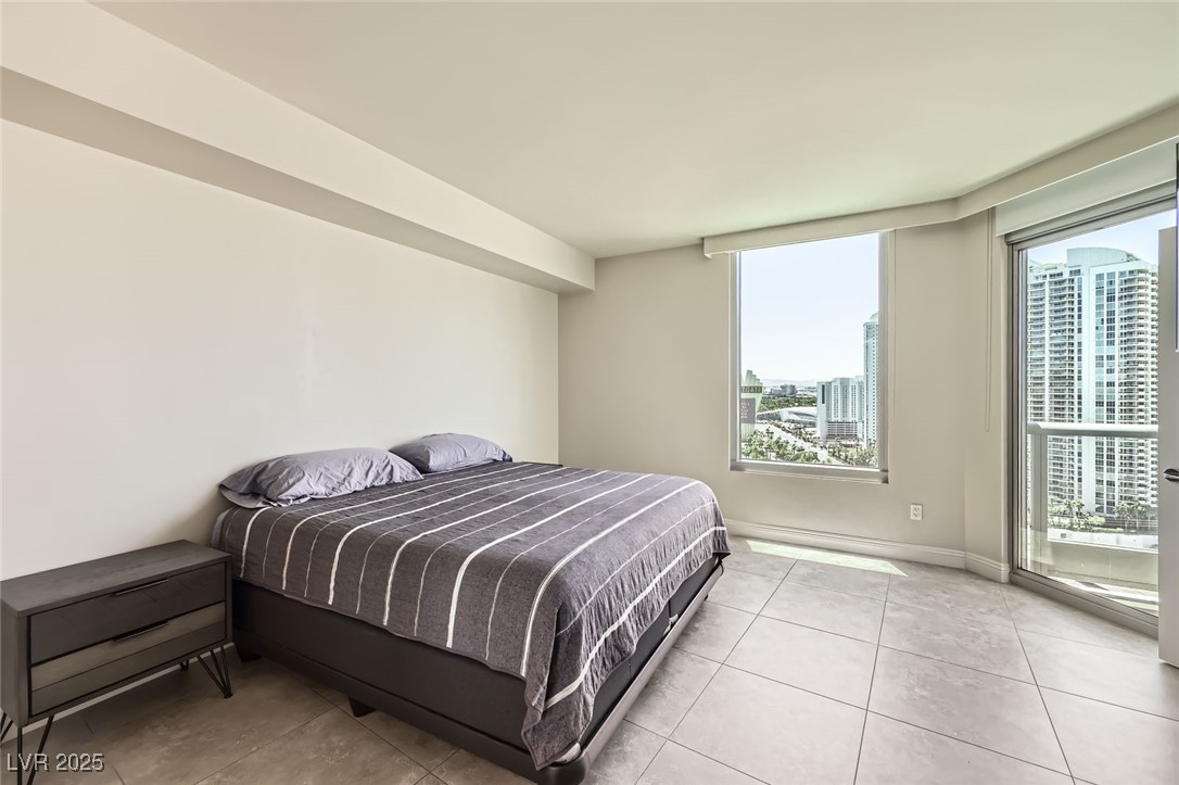 222 Karen Avenue 2305
