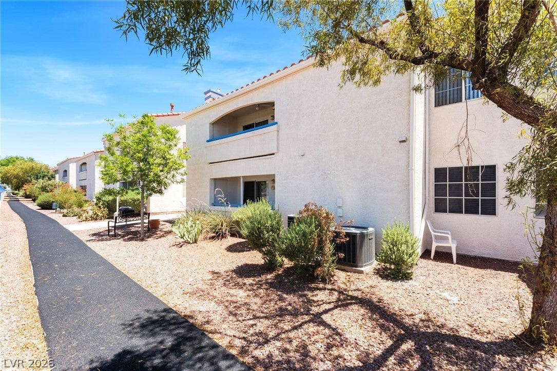 2725 S Nellis Boulevard 1086