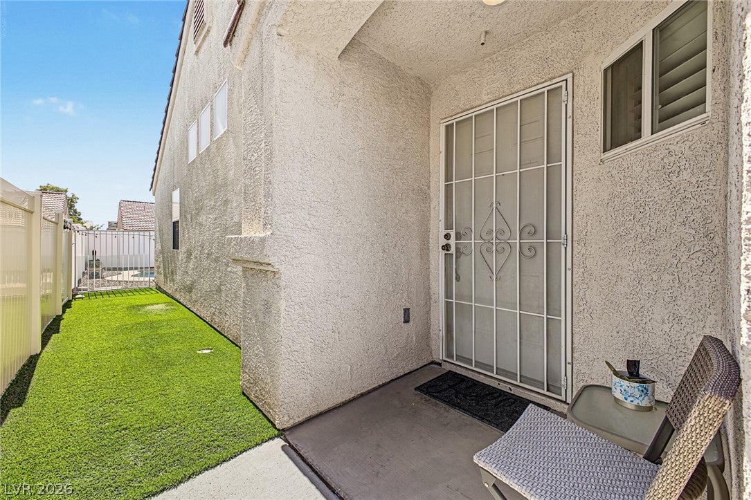 629 Lava Beds Way