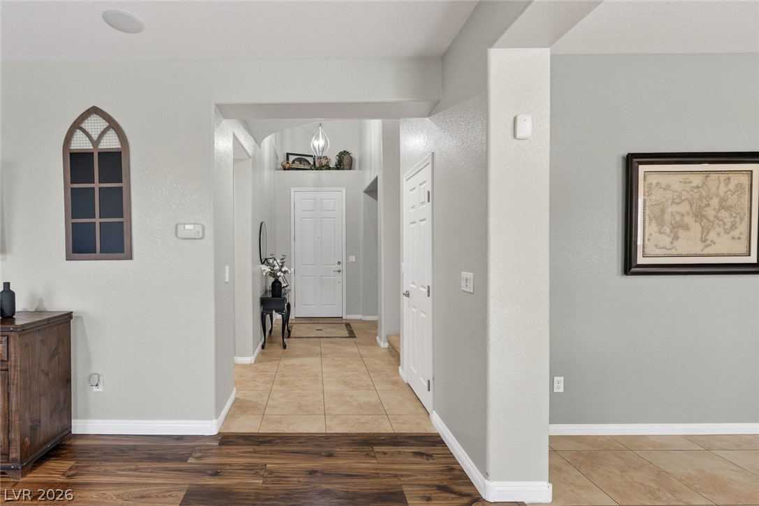 1929 Gentle Bluff Court