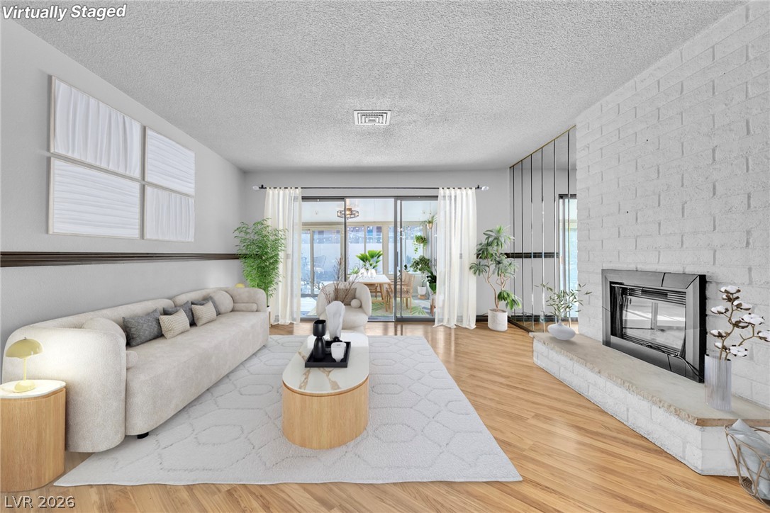 2457 Swan Lane
