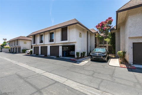 Condo For Rent - 2127 Pine Breeze Lane #2127<br/> Clark County, Las Vegas, NV 89119
