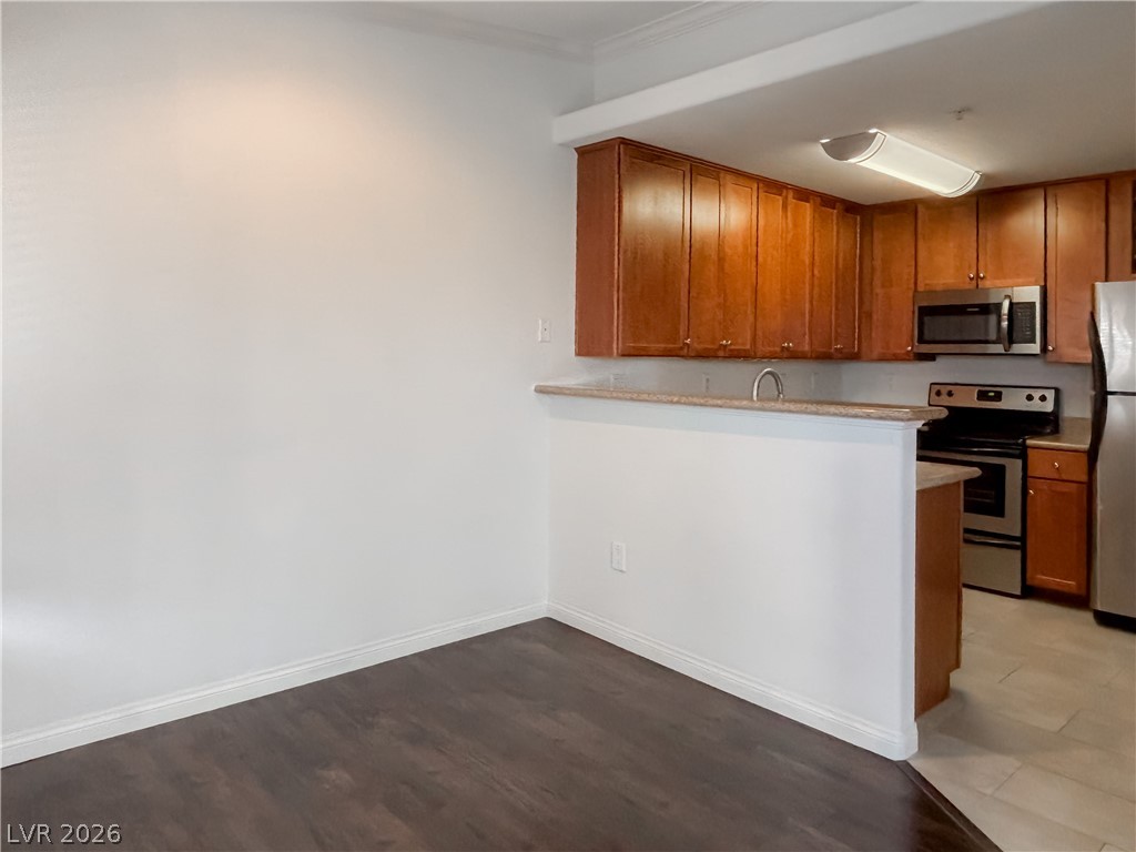 4400 S Jones Boulevard 3086