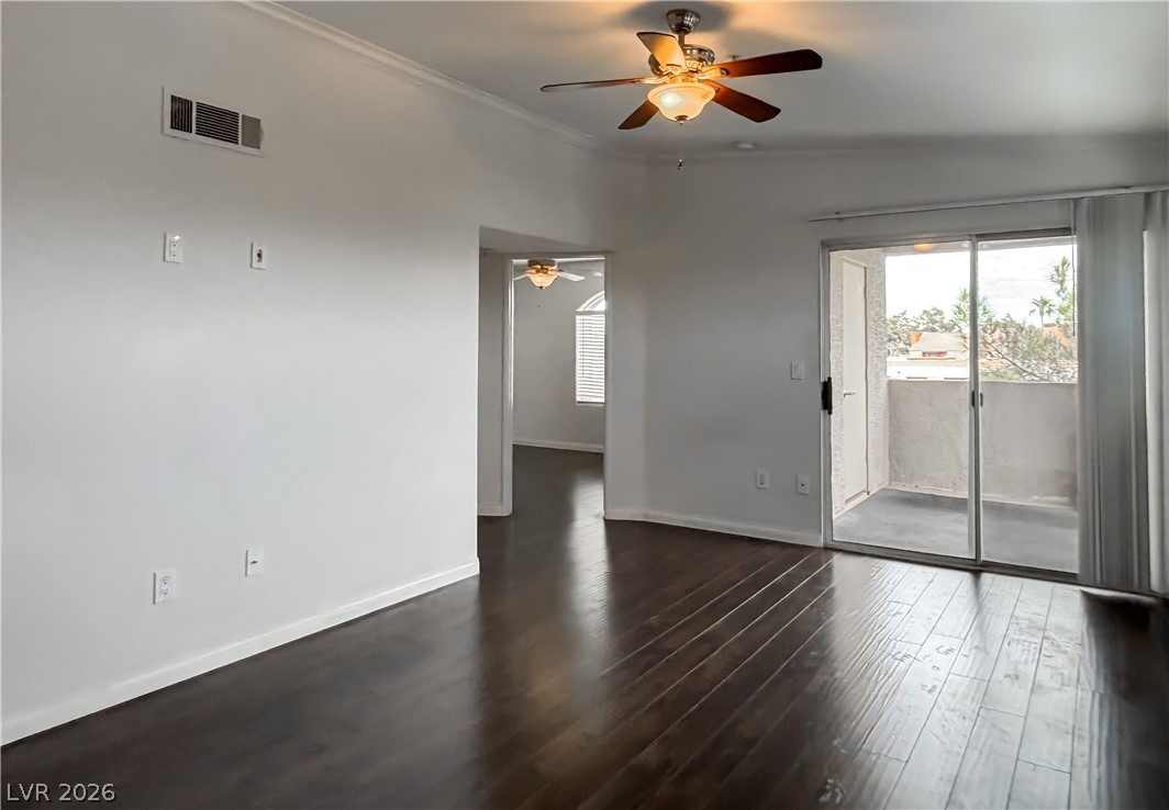 4400 S Jones Boulevard 3086