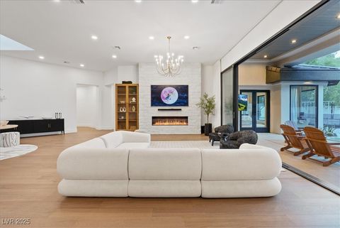 1416 Iron Hills Lane Las Vegas NV 89134