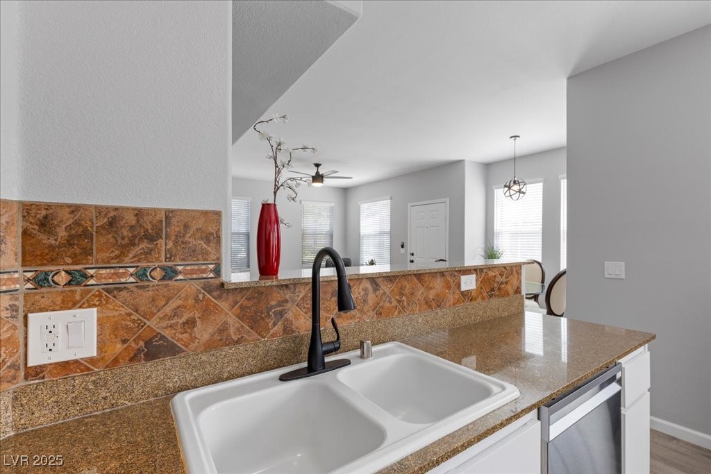 Las Vegas, Nevada 89129, United States, 3 Bedrooms Bedrooms, ,2 BathroomsBathrooms,Residential,Active,175976