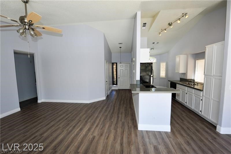 5521 Desert Valley Drive