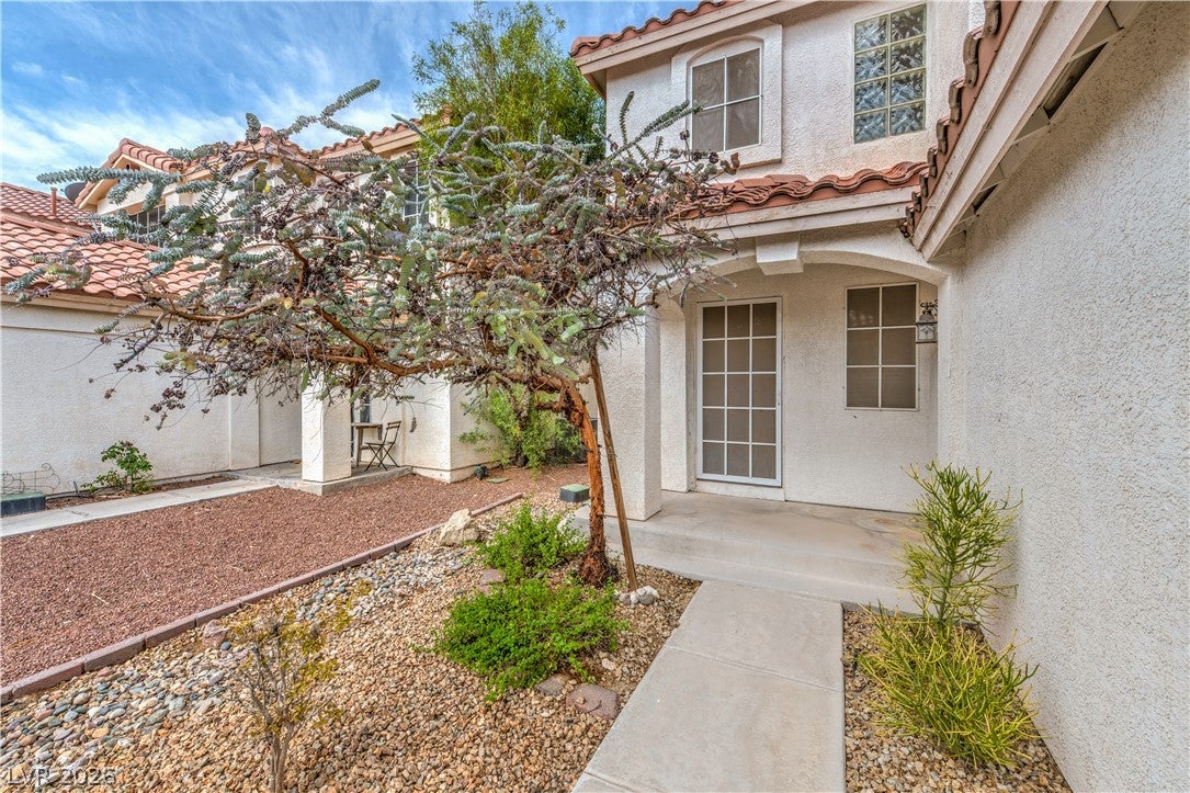 10193 Crepe Myrtle Court