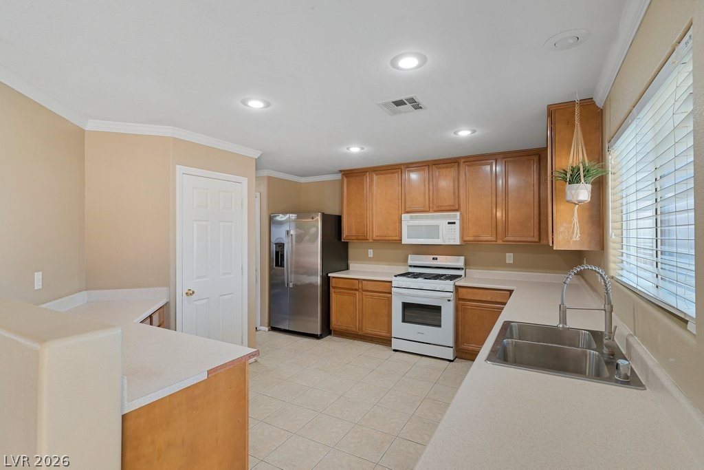 3590 Laguna Veneta Avenue