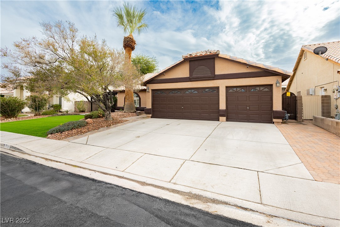 1709 Golden Horizon Drive