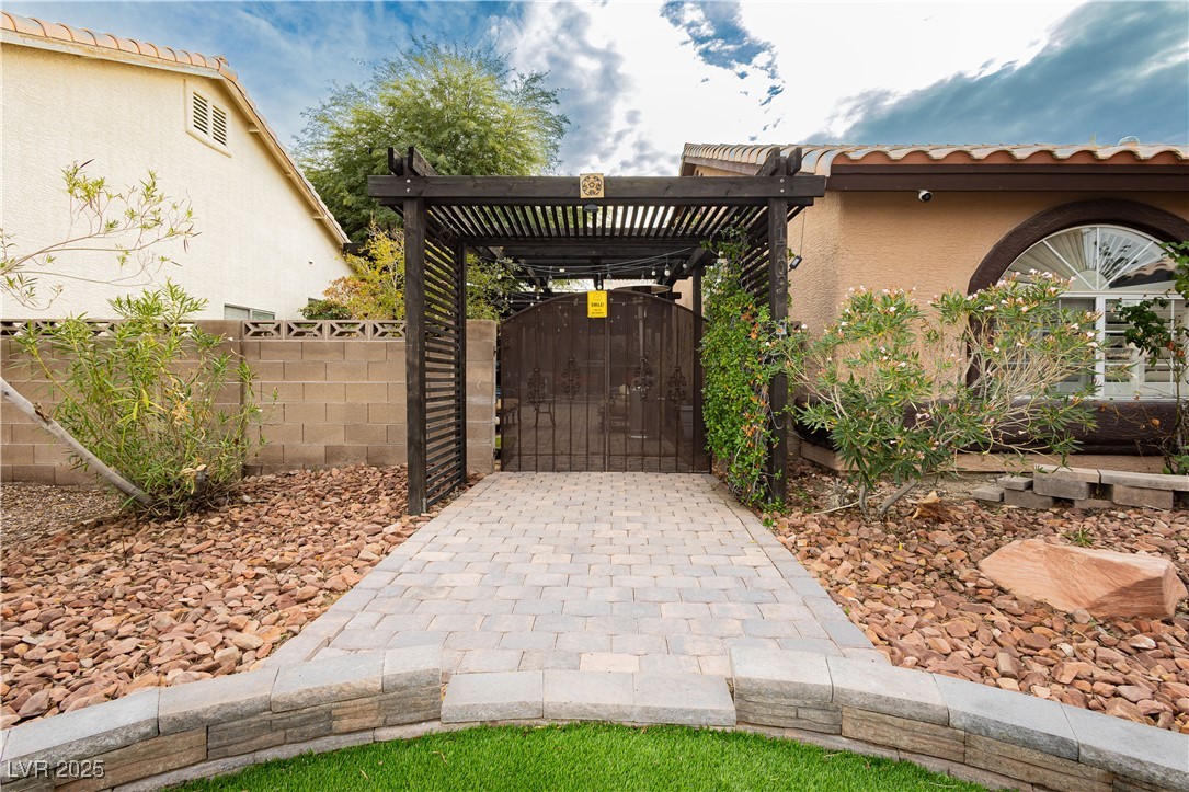 1709 Golden Horizon Drive