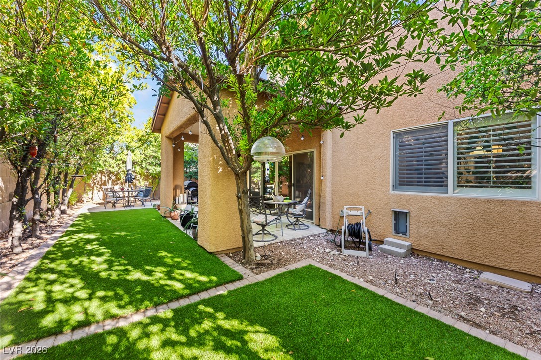 6423 Cameron Park Street