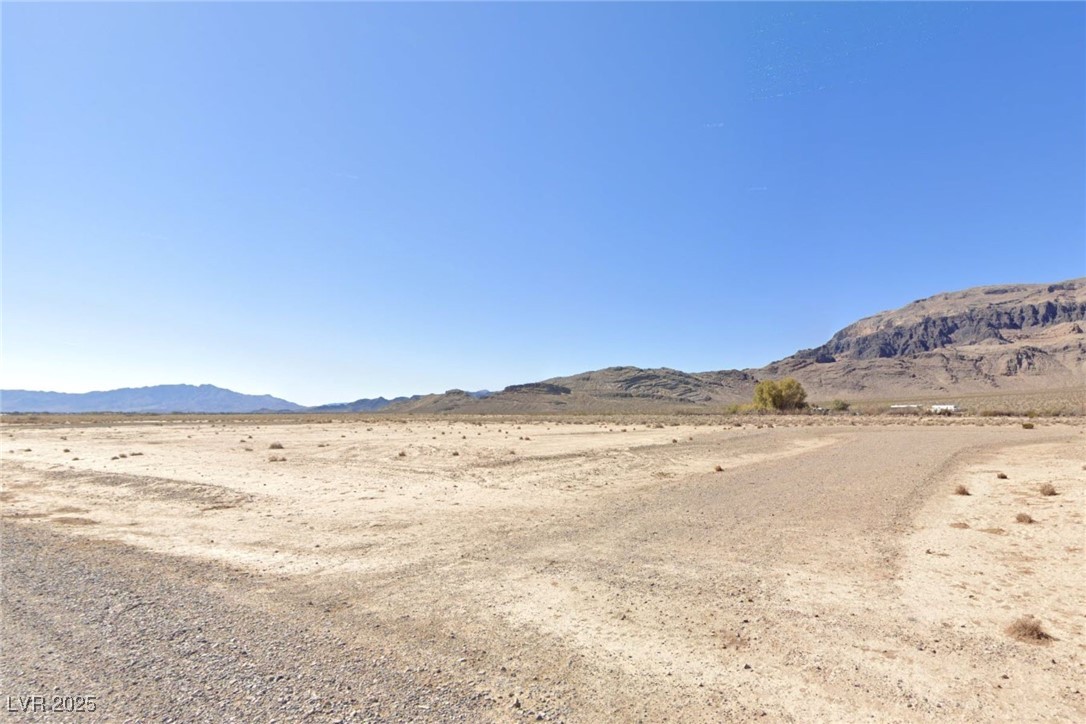 2121 W Duo Place, Pahrump, Nevada image 4