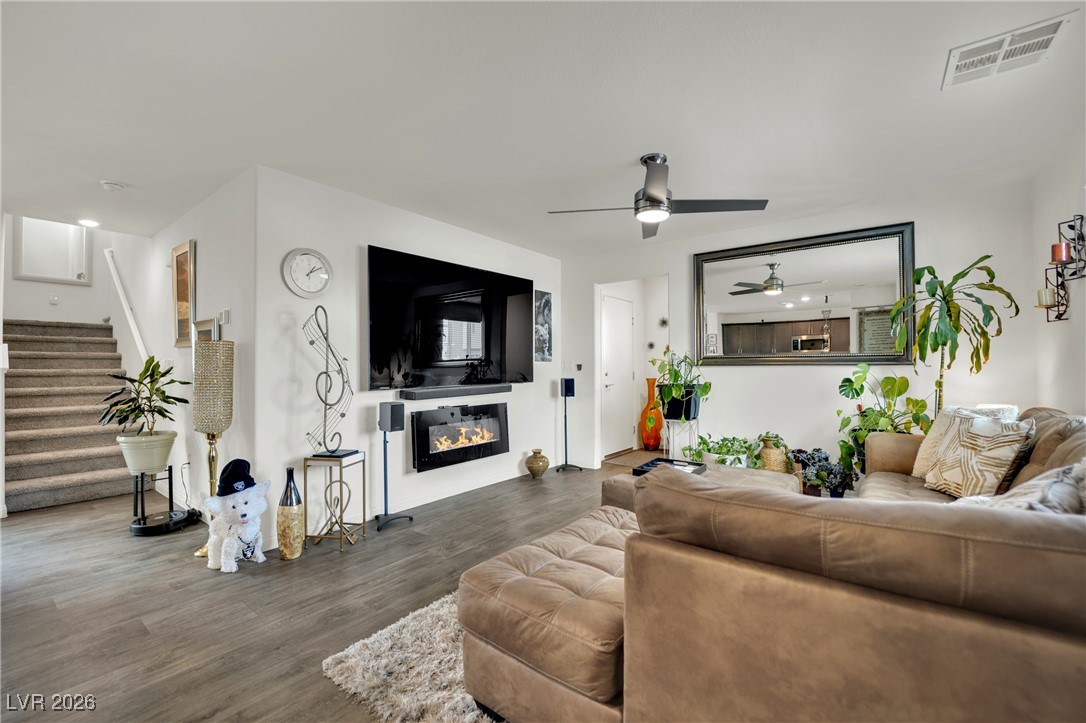 7018 Sunflower Fields Street