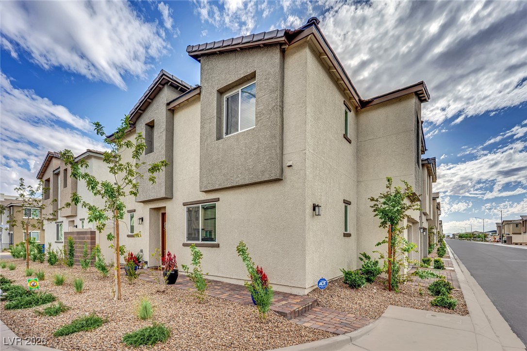 7018 Sunflower Fields Street