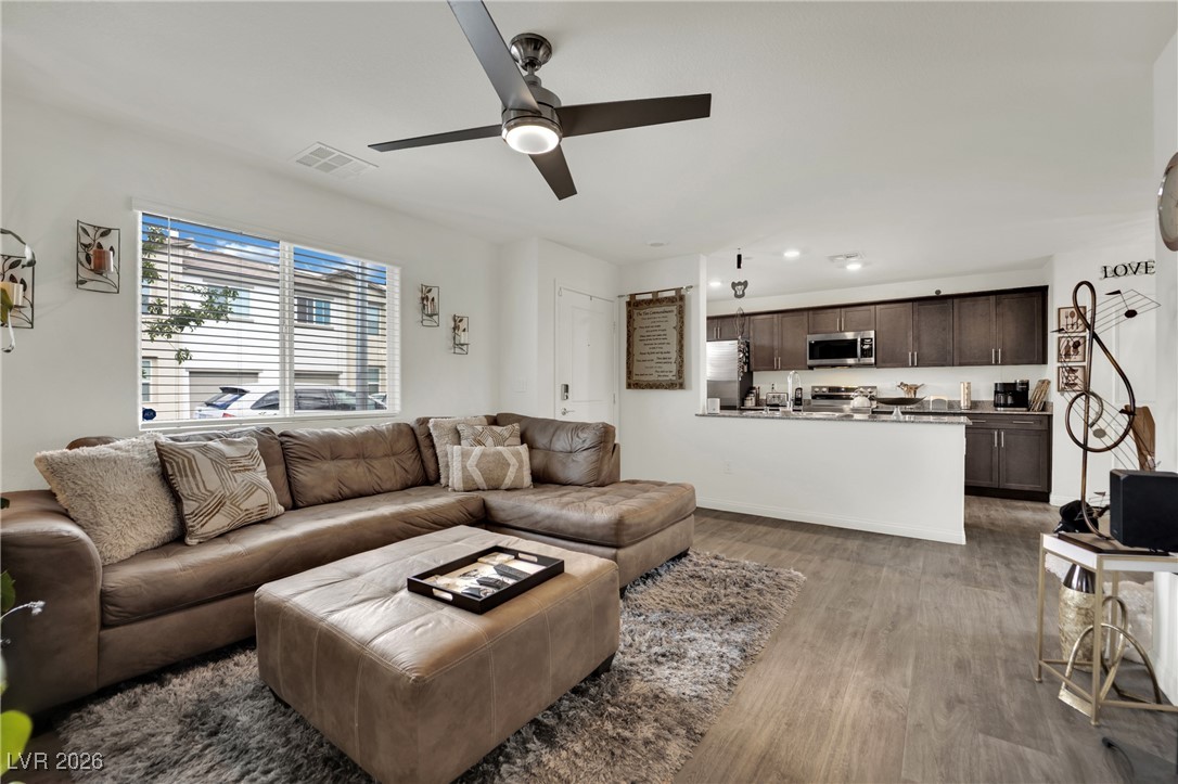 7018 Sunflower Fields Street