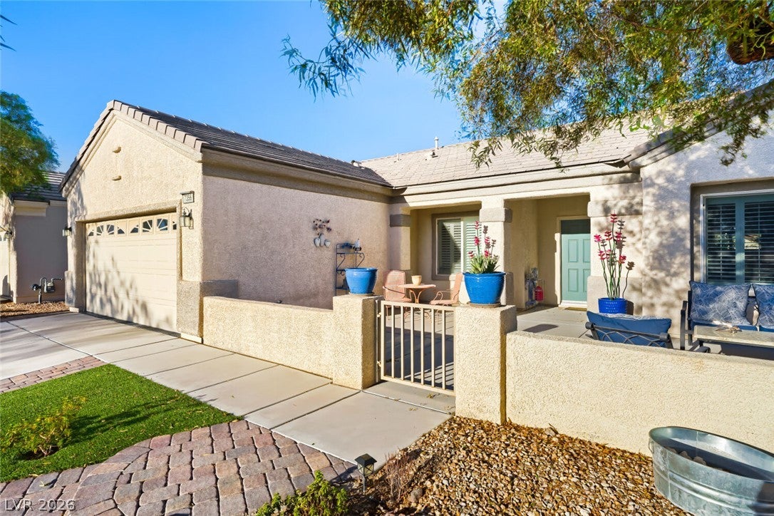 7356 Petrel Street