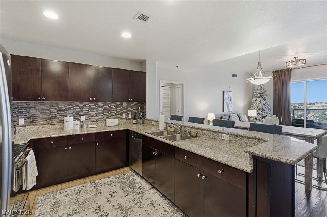 8255 Las Vegas Boulevard 708