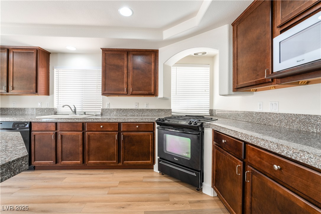 6821 Treble Clef Avenue, Las Vegas, Nevada image 15