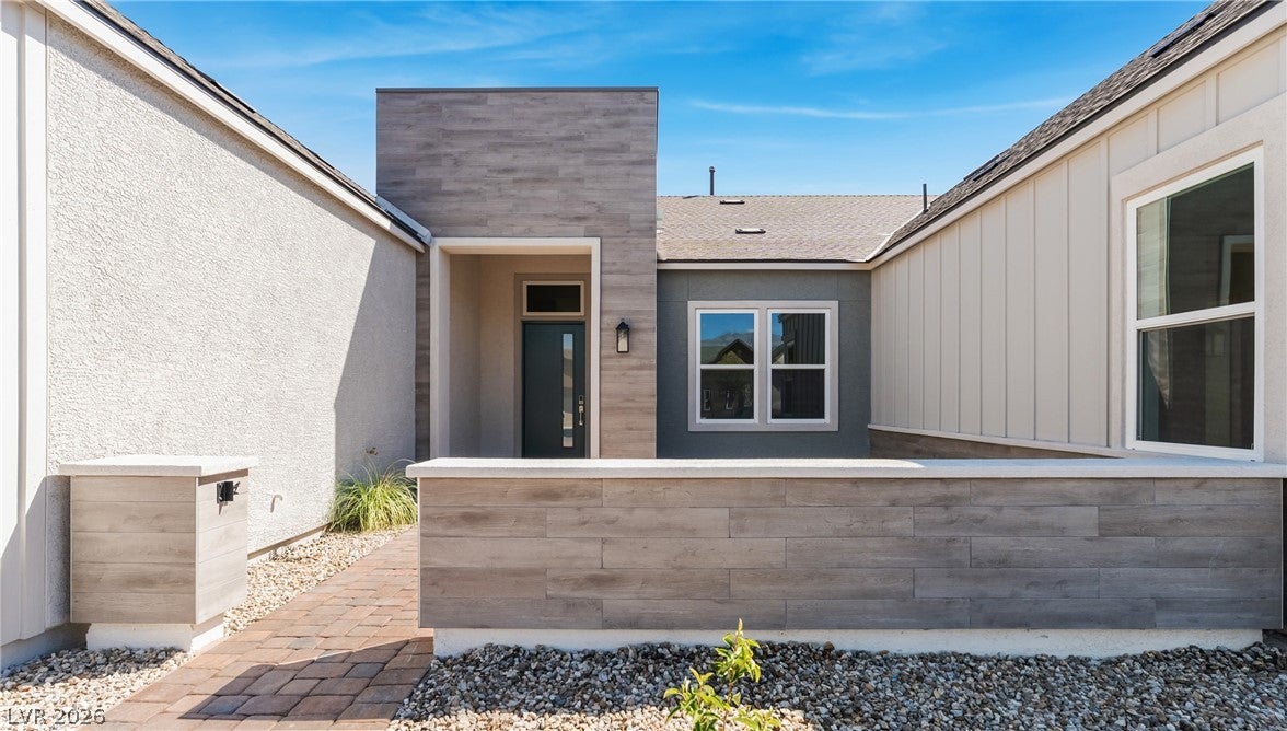 6172 Royal Topaz Court