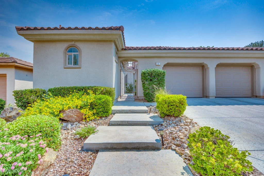 6 Emerald Dunes Circle
