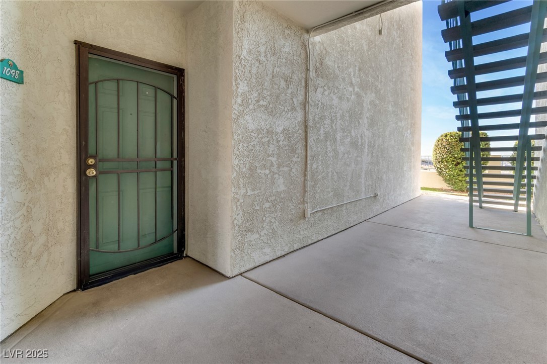 3550 Bay Sands Drive 1098