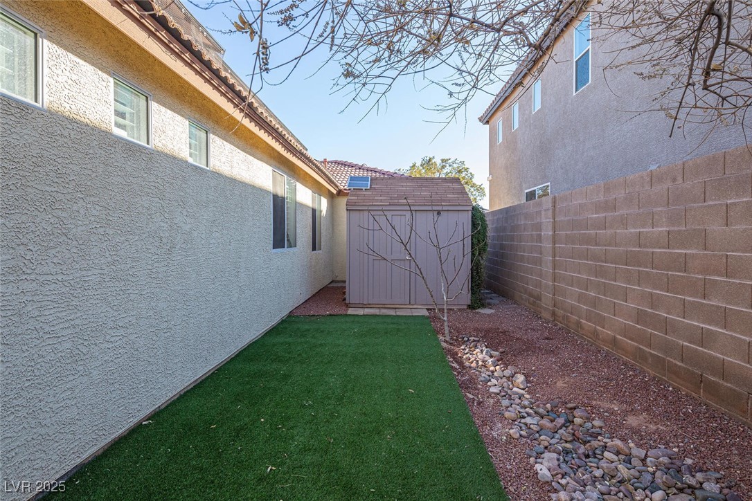 968 Mill Run Creek Avenue, Henderson, Nevada image 32