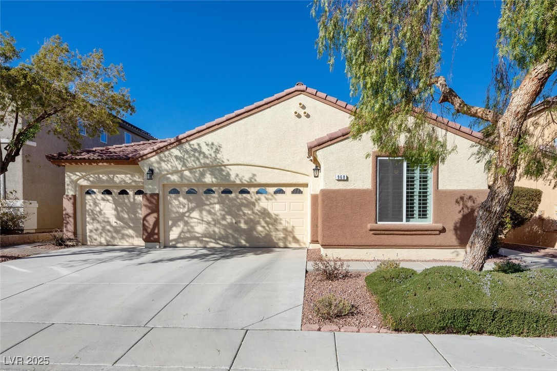 968 Mill Run Creek Avenue, Henderson, Nevada image 1