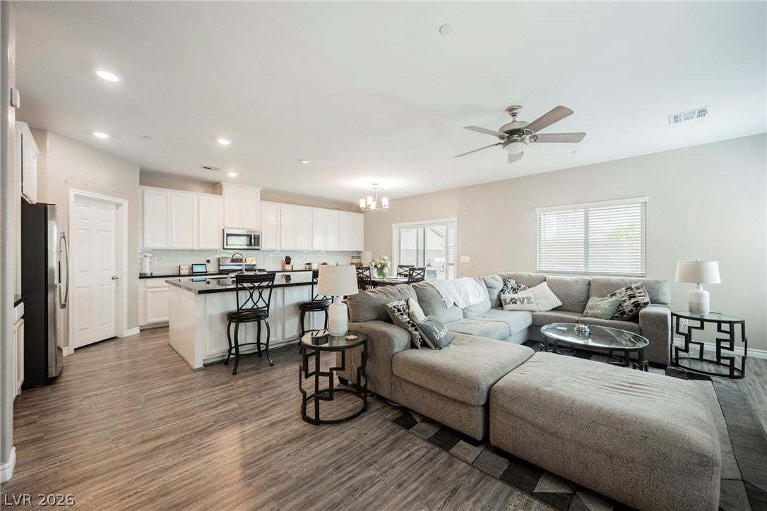 6940 Fossil Rim Street