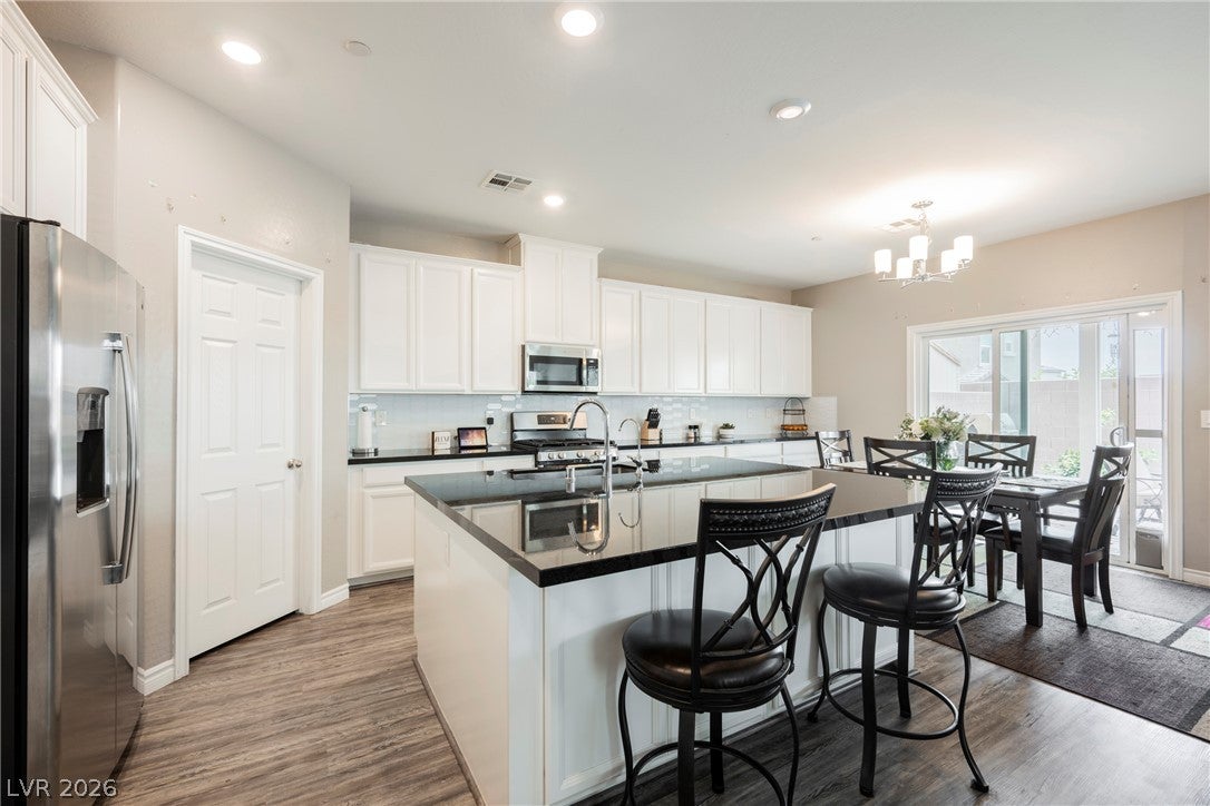 6940 Fossil Rim Street
